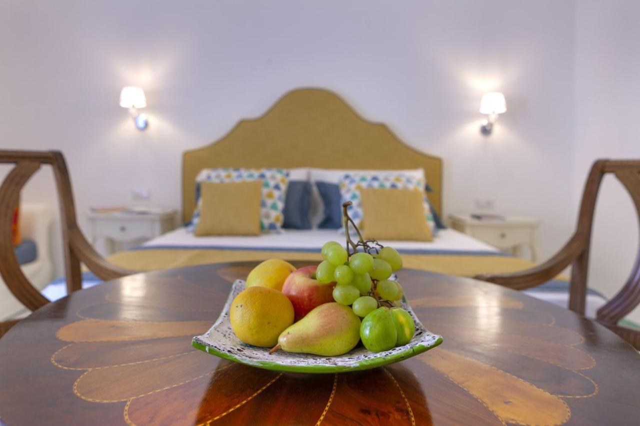 Antica Rheginna Luxury Room Минори Екстериор снимка