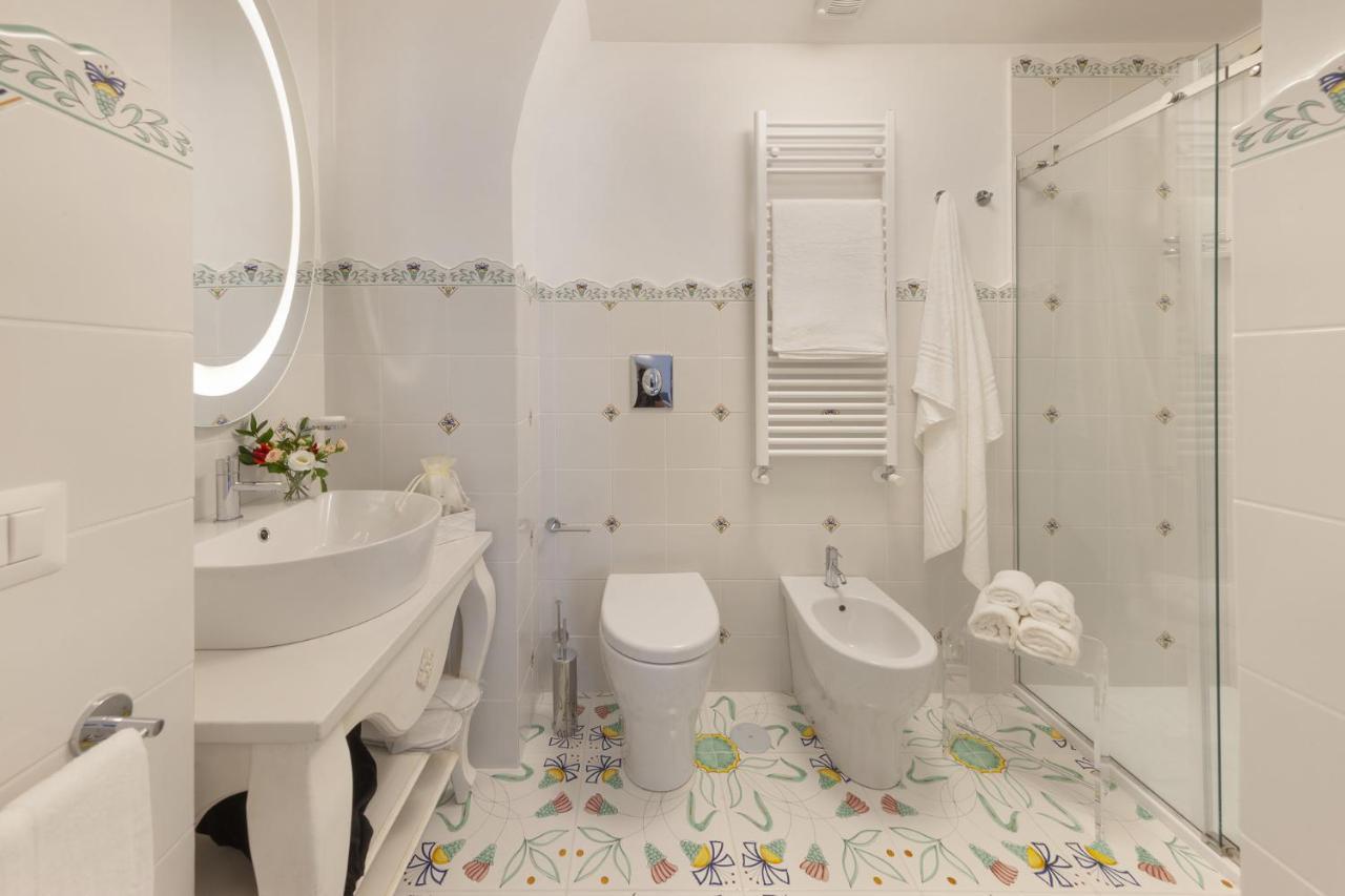 Antica Rheginna Luxury Room Минори Екстериор снимка