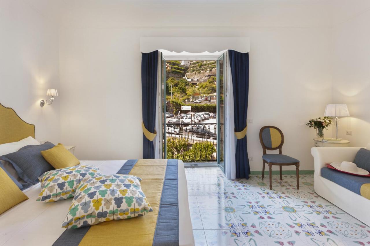 Antica Rheginna Luxury Room Минори Екстериор снимка